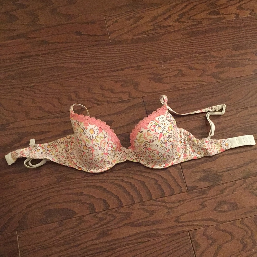 Victoria’s Secret Floral Lace Lined Demi Bra